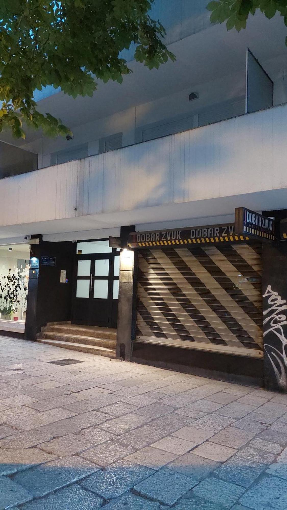 Room With Private Toilet And Balcony In City Center In Shared Apartment سبليت المظهر الخارجي الصورة